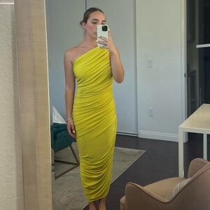 Elegant Yellow One-Shoulder Dress